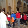 Cientos de romeros reciben la bendición del peregrino